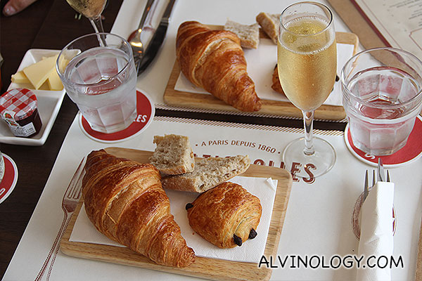 Champagne & Croissants Brunch at Ô Batignolles @ Gemmil Lane - Alvinology