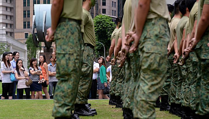 NSmen Can Get Reservist Packs For ICT, No Need Chiong To E-Mart Before  Reporting