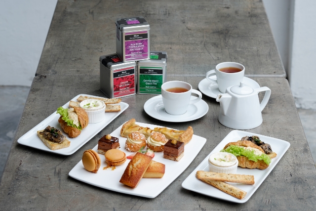 Munch on these Many Merry High Tea Sets - Alvinology