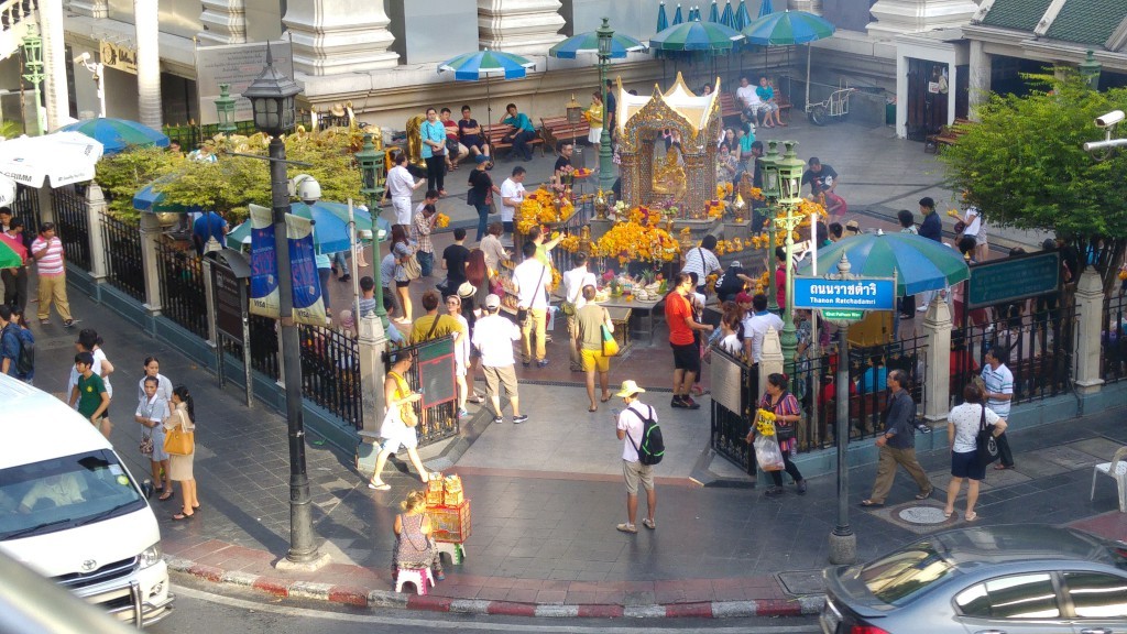 A Singaporean first-hand encounter of the Bangkok bomb near Erawan shrine - Alvinology