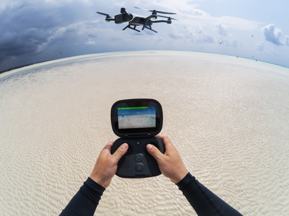 GoPro's newest Hero6 Black is the most powerful and stable model yet, and the Fusion is a mountable spherical camera GoPro's newest Hero6 Black is the most powerful and stable model yet, and the Fusion is a mountable spherical camera - Alvinology