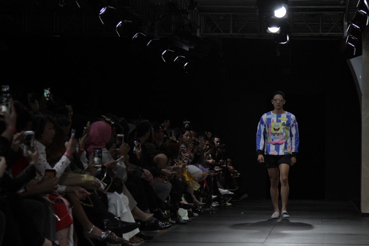 This new Spongebob Squarepants fashion collection is for anyone who lives in the a pineapple under the sea--with style - Alvinology