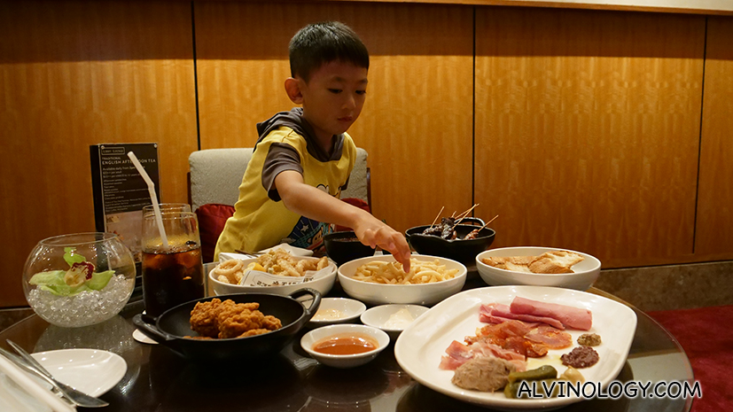 Weekend Staycation at Singapore Marriott Tang Plaza Hotel in the heart of Orchard Road Weekend Staycation at Singapore Marriott Tang Plaza Hotel in the heart of Orchard Road - Alvinology