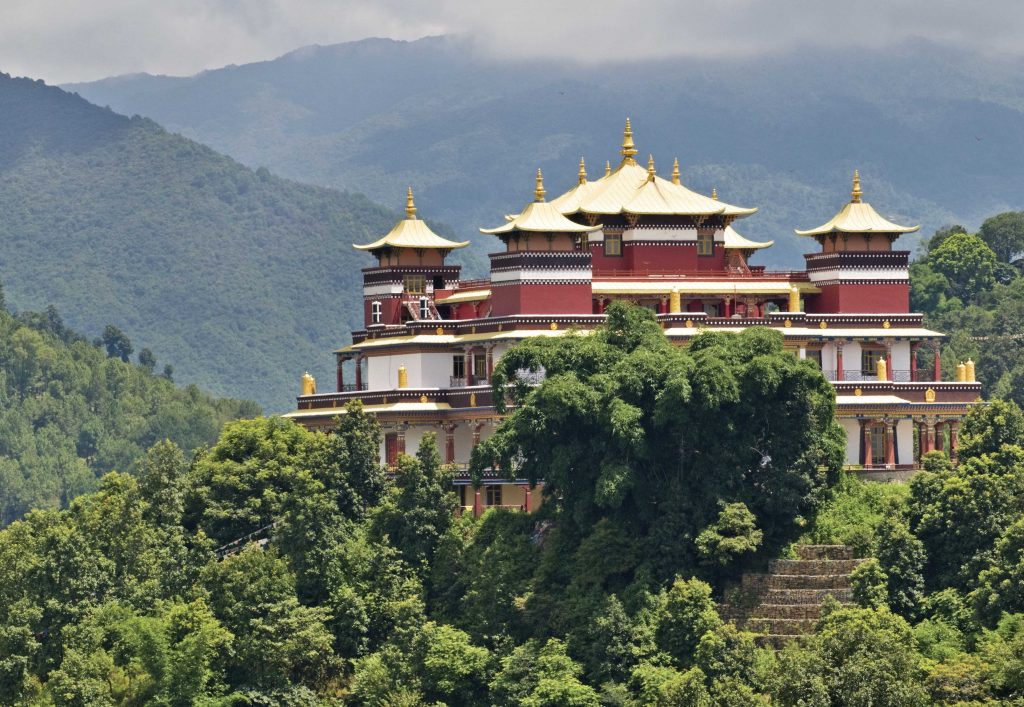 The Best Travel Locations on a Budget - Alvinology