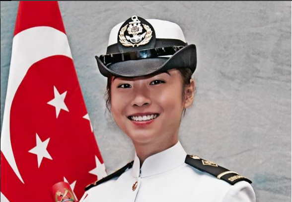 Singaporean men are rushing to join the Navy after finding out about ME4 Liping Ang from Pioneer magazine - Alvinology
