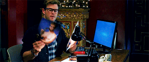 Five Reasons why you have to watch Thor: Ragnarok - Alvinology