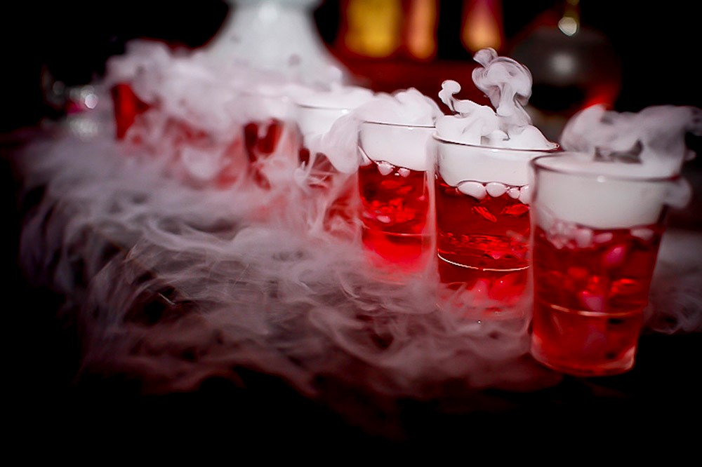 10 Cheap Halloween Party Ideas - Alvinology
