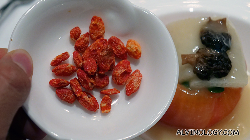 Goji berries to sprinkle on the dish