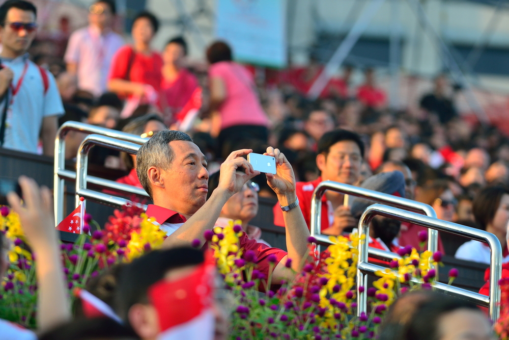 Singapore's top influencer PM Lee changes profile photo--and Singaporeans lose it - Alvinology