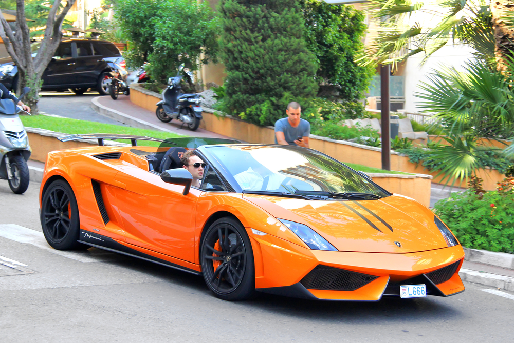 Street racing is illegal in Singapore and can get your car seized--even if it's a $630k Lamborghini - Alvinology