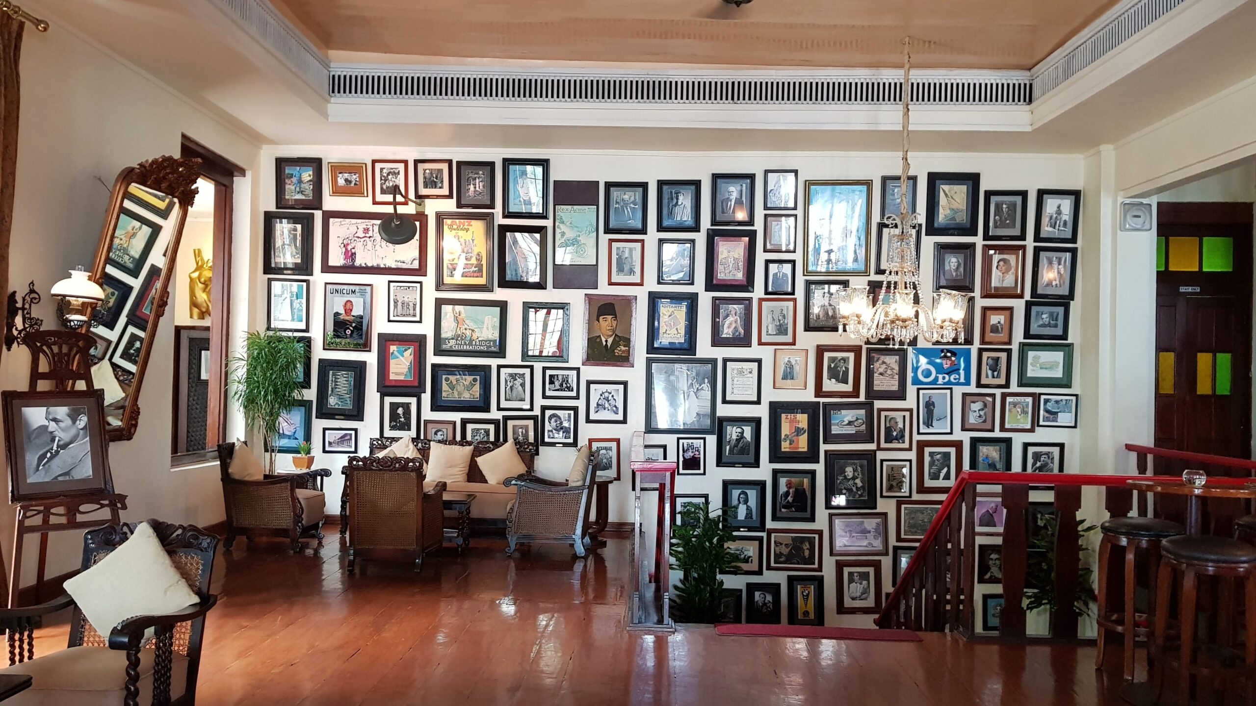 Cultural Journey Through Jakarta and Bandung : 3 Things You Have To Experience - Alvinology