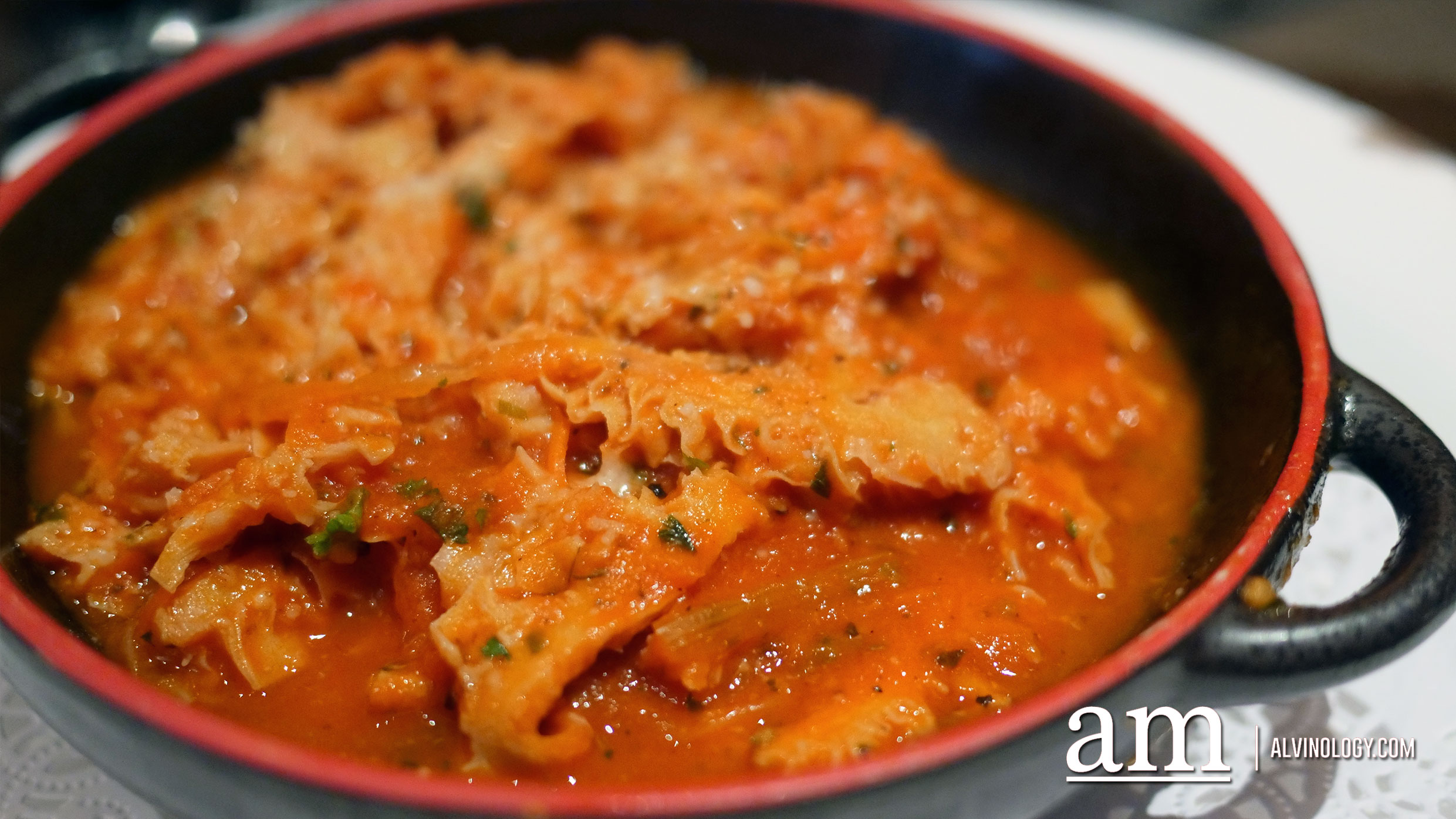 Beef tripe with tomato base 