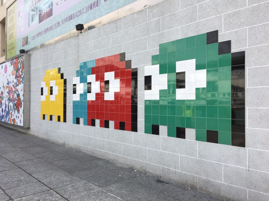 French urban artist Invader 'attacks' Harbour City Hong Kong for charity - Alvinology