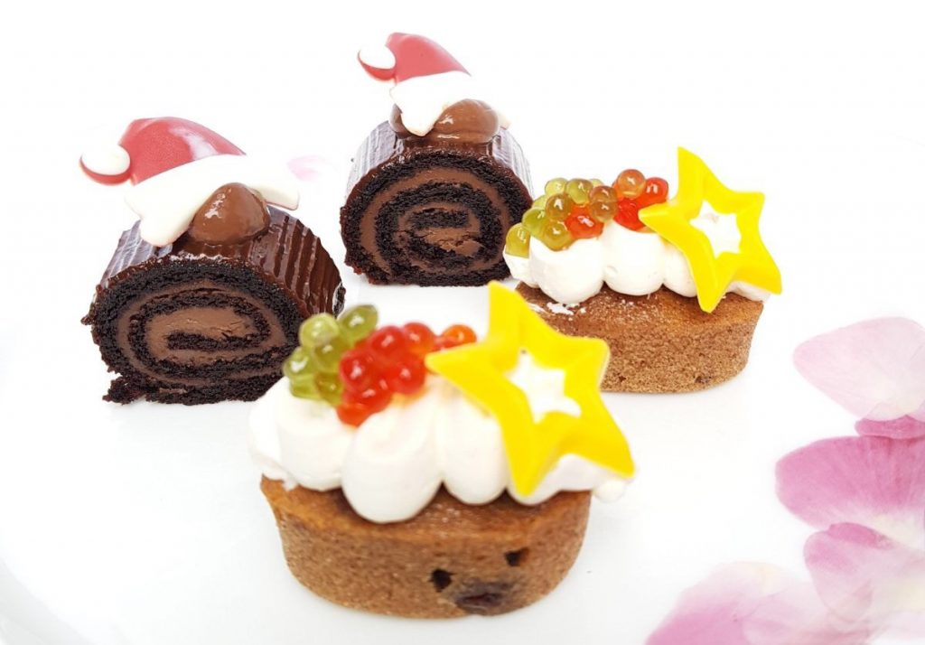 Spill the tea between friends during festive afternoon tea at Axis Bar and Lounge, Mandarin Oriental - Alvinology