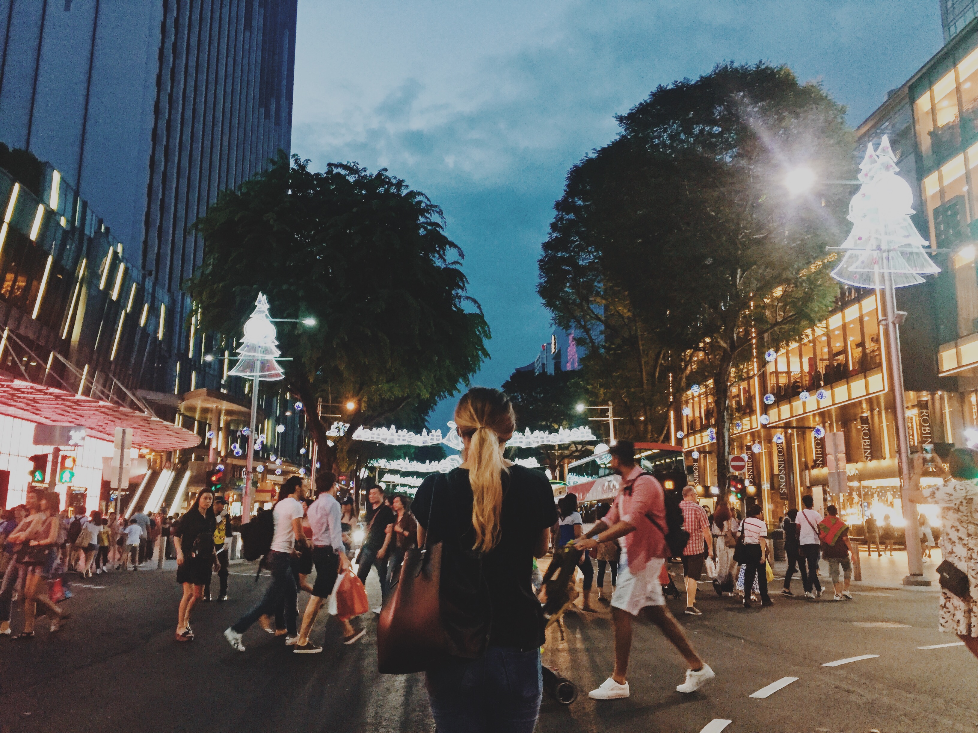 Crossing Orchard Road’s New Scramble Walk Could Win You a Staycation at Ascott Orchard Singapore! - Alvinology