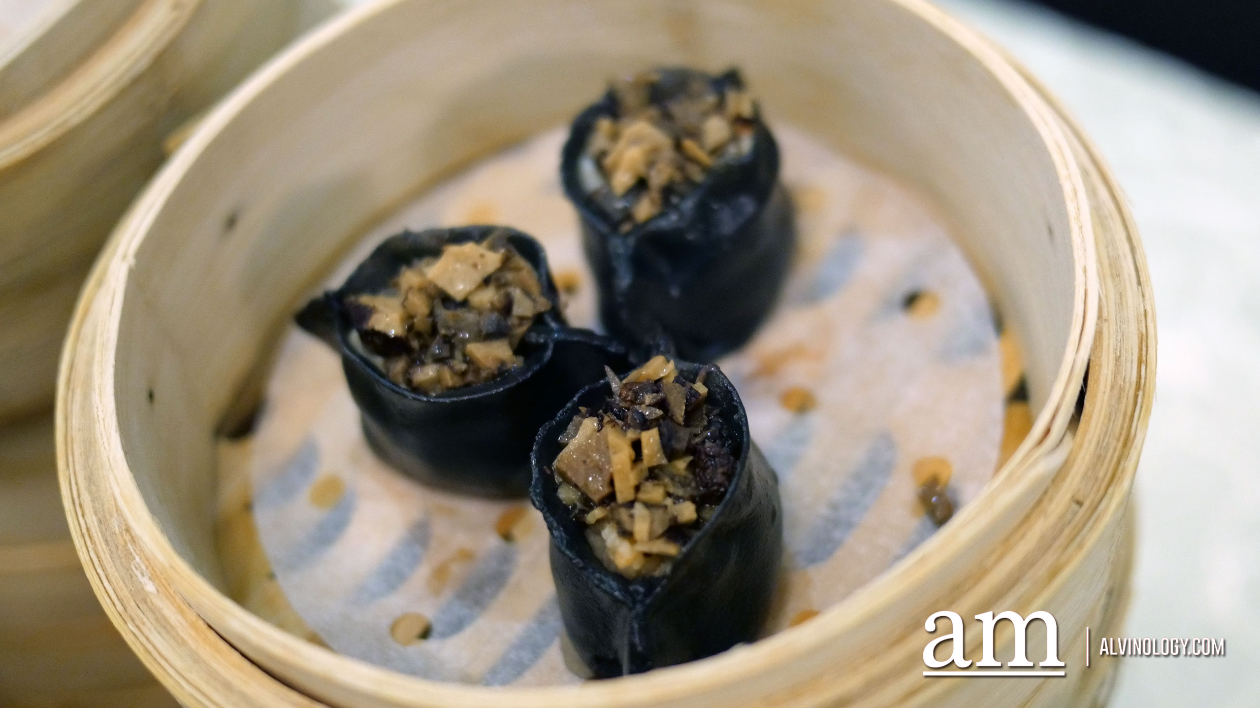 This creative interpretation of 火鸡 (Chinese for turkey) is available for just S$1 at Dragon Bowl This creative interpretation of 火鸡 (Chinese for turkey) is available for just S$1 at Dragon Bowl - Alvinology
