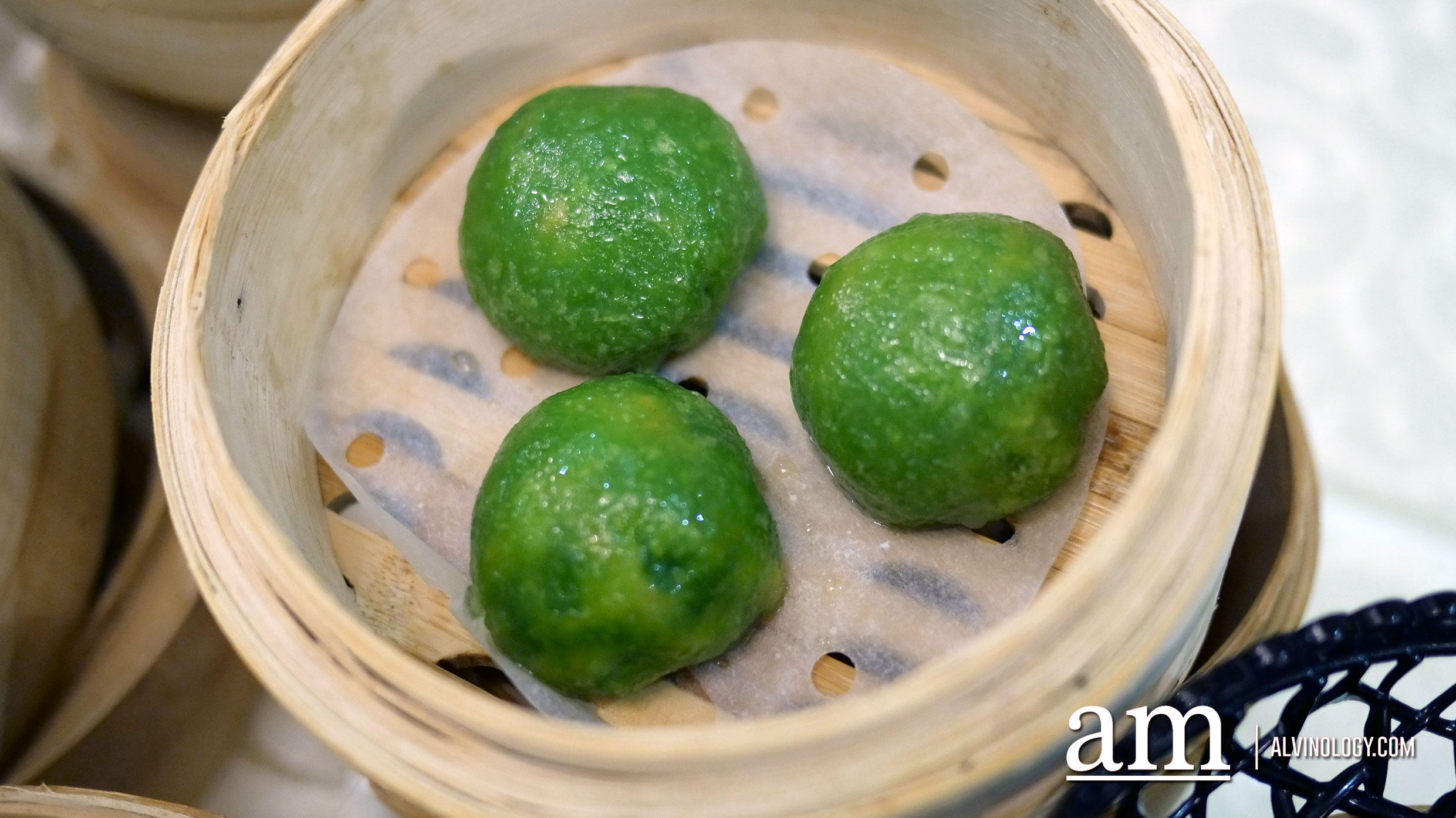 This creative interpretation of 火鸡 (Chinese for turkey) is available for just S$1 at Dragon Bowl Steamed Jade Garlic Chives Dumpling (翡翠韭菜饺) - S$4.30