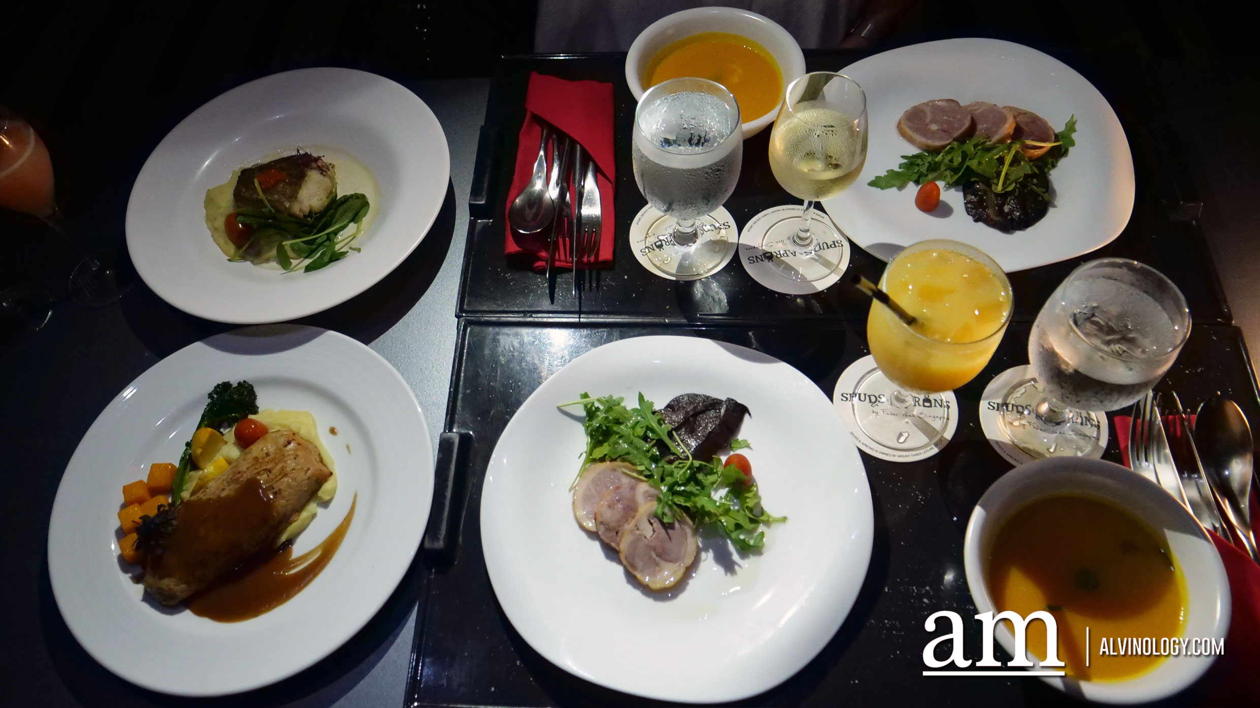 End 2017 on a high note, dining in a cable car from Faber Peak with prices starting from $298 per couple - Alvinology