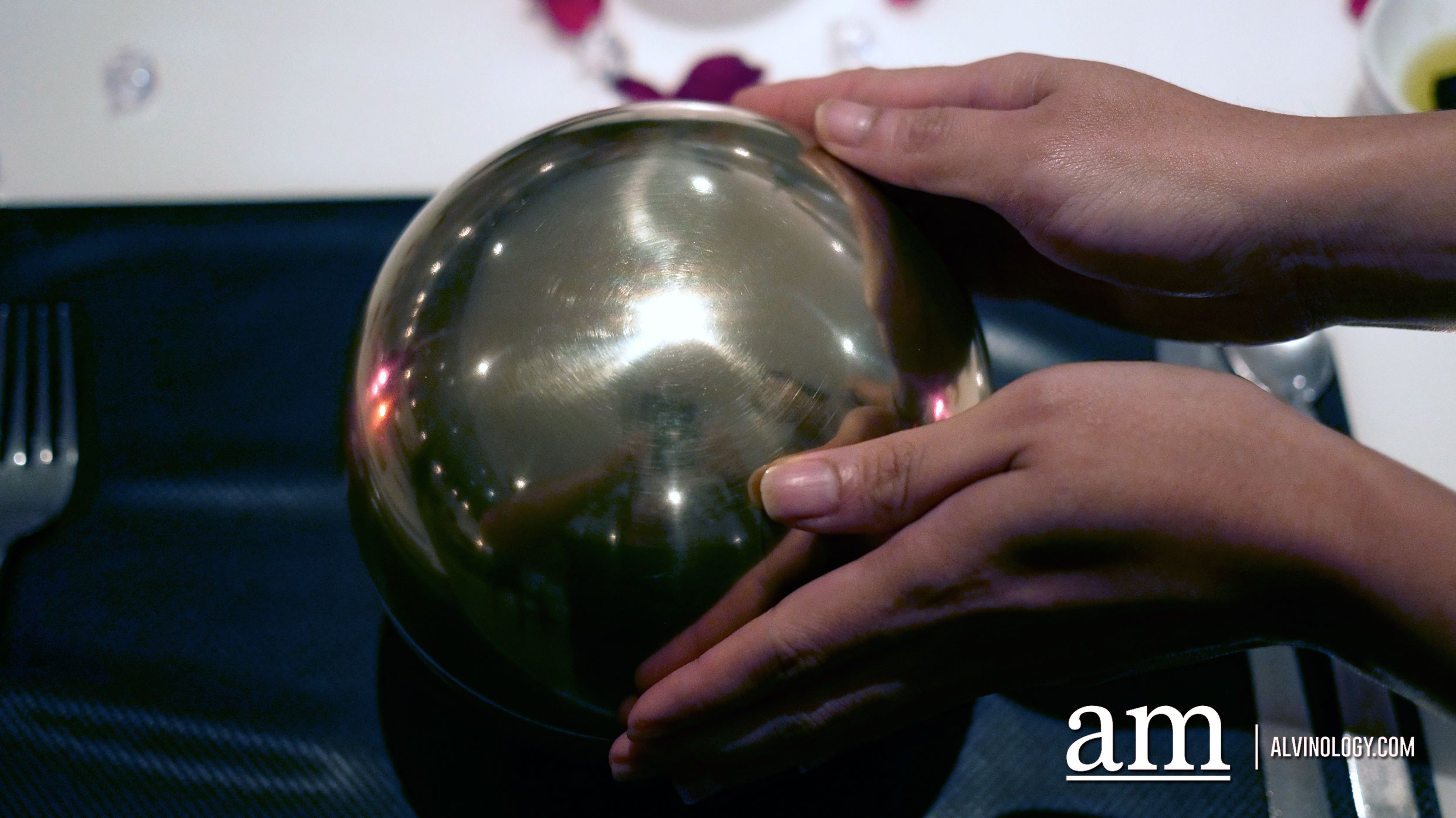 This first dish comes with an awesome presentation - the bowl opens up to reveal a smoking cold dish 