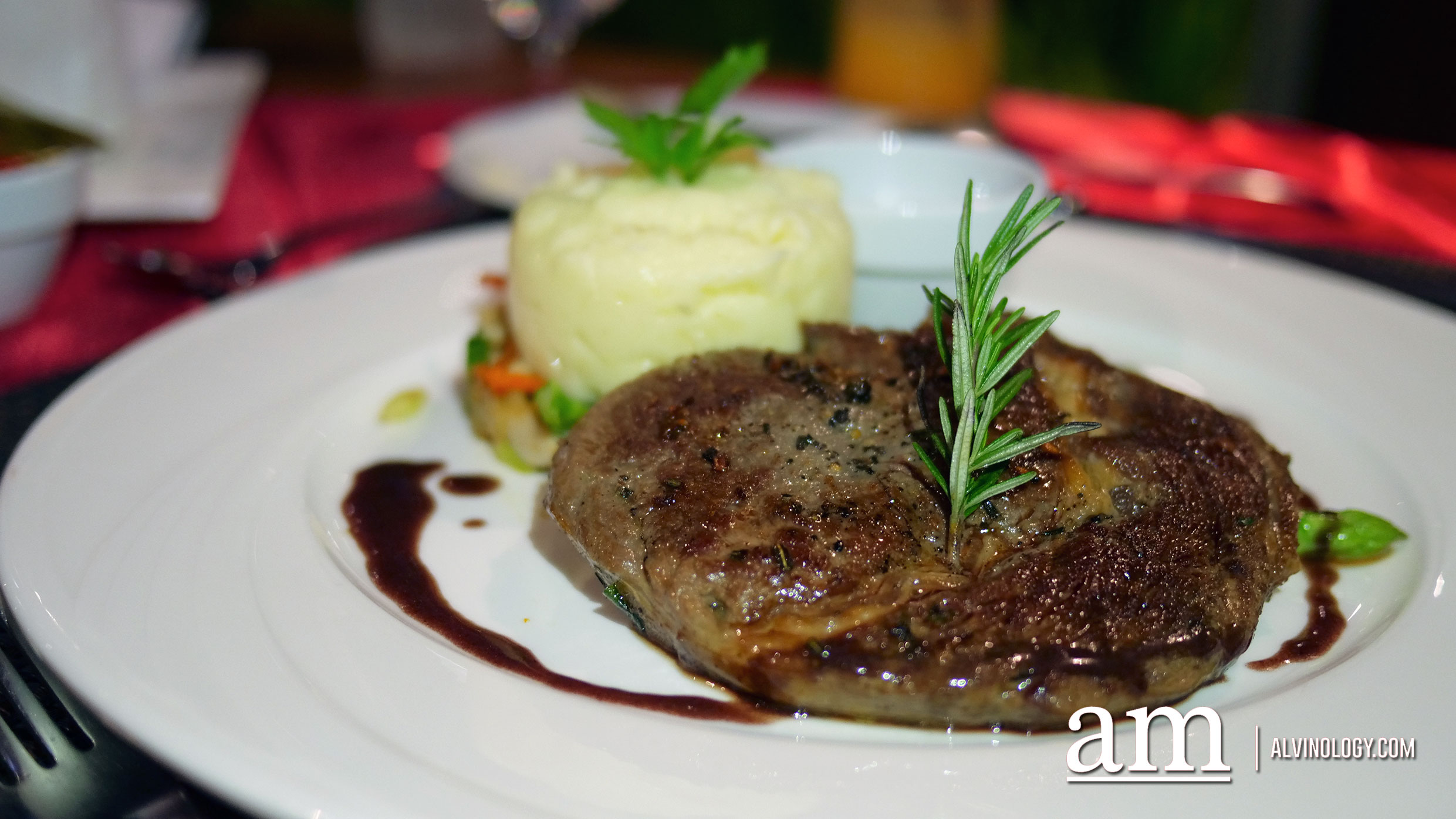 Pan seared Australian ribeye steak, truffle mashed potato, green asparagus 