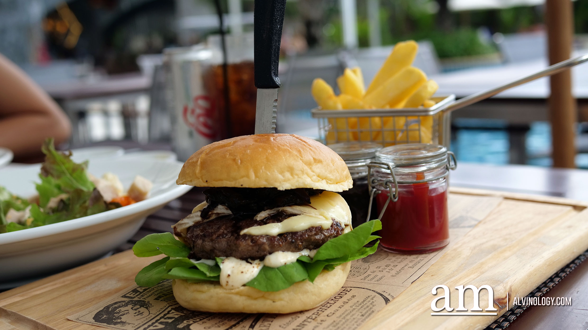 Magnificent Joe (THB 429) - Brioche bun, Australian beef patty, arugula, onion, balsamic jam, brie cheese, white truffle mayonnaise 