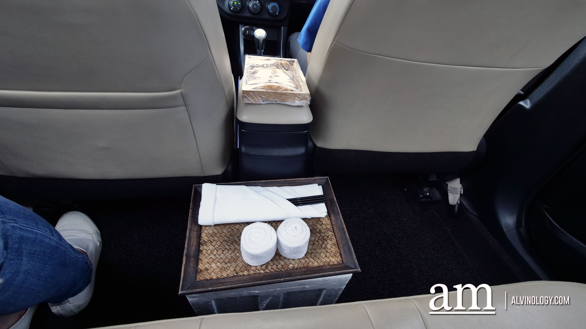 Transfer to the airport with ready F&B in the car