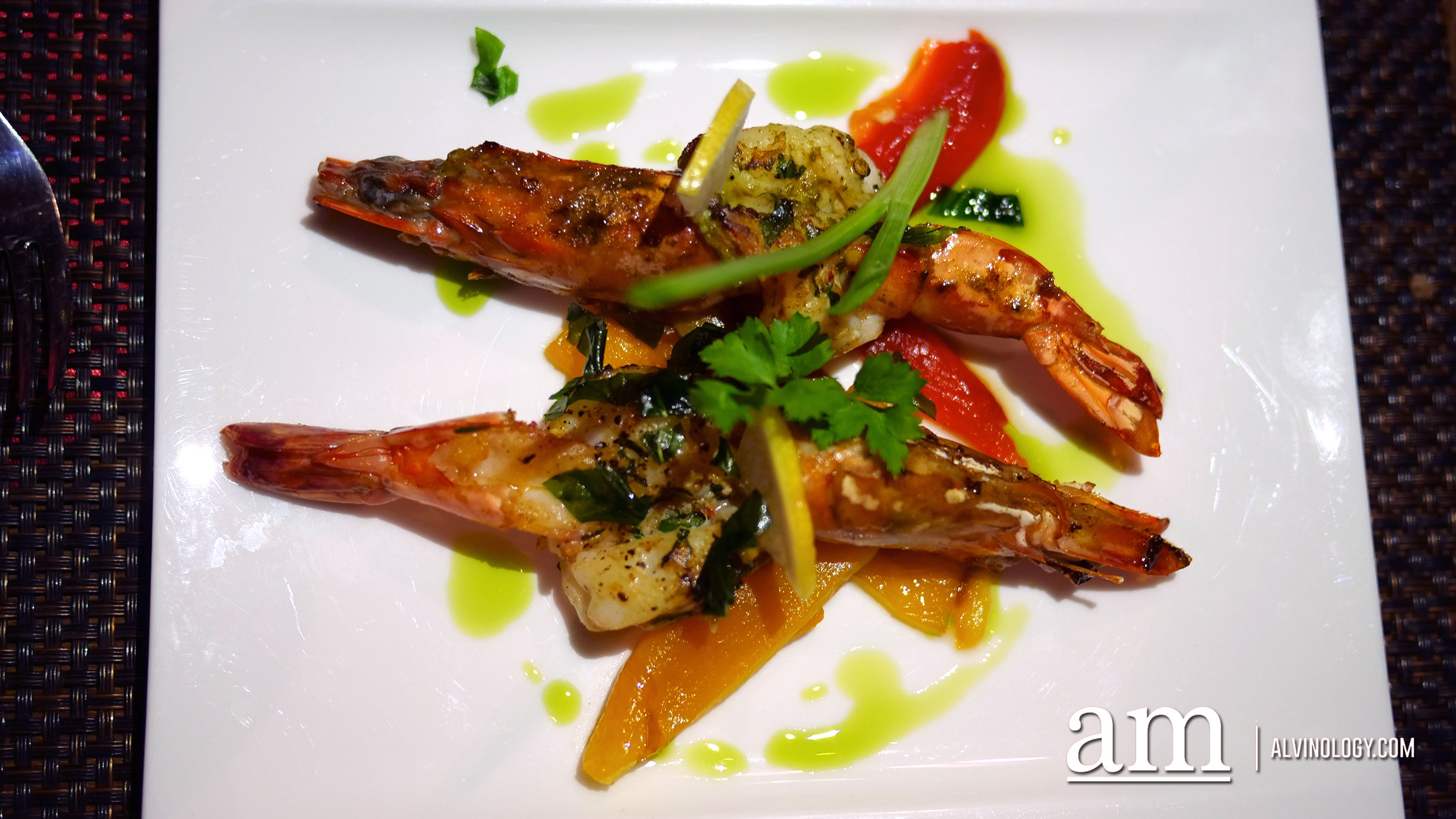 Crispy black tiger prawns with garlic and Thai basil