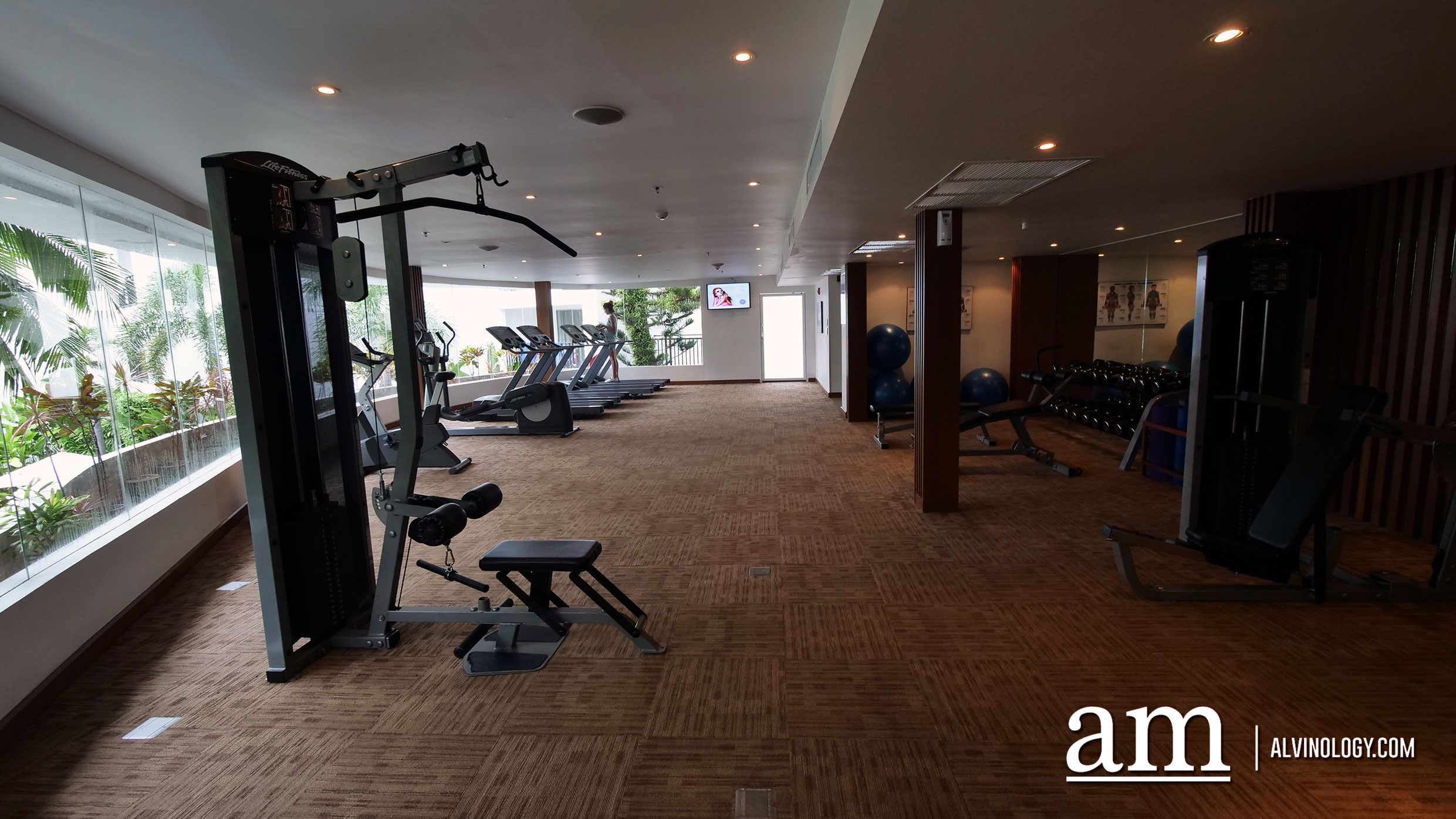 Free flow drinks, late checkout and more with AccorHotels MyResorts benefits at Novotel Phuket Karon Beach Resort & Spa - Alvinology