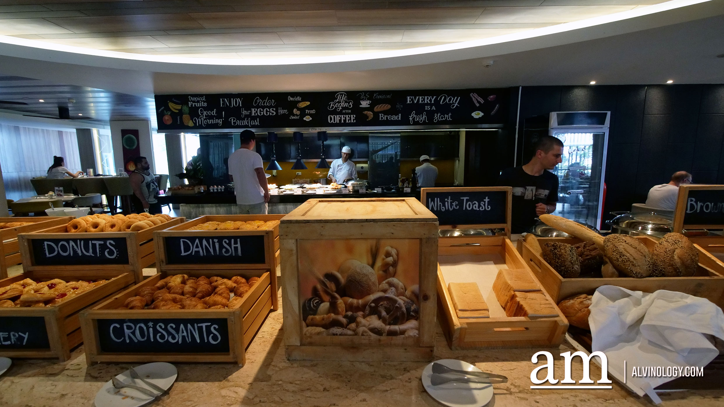 Bread station