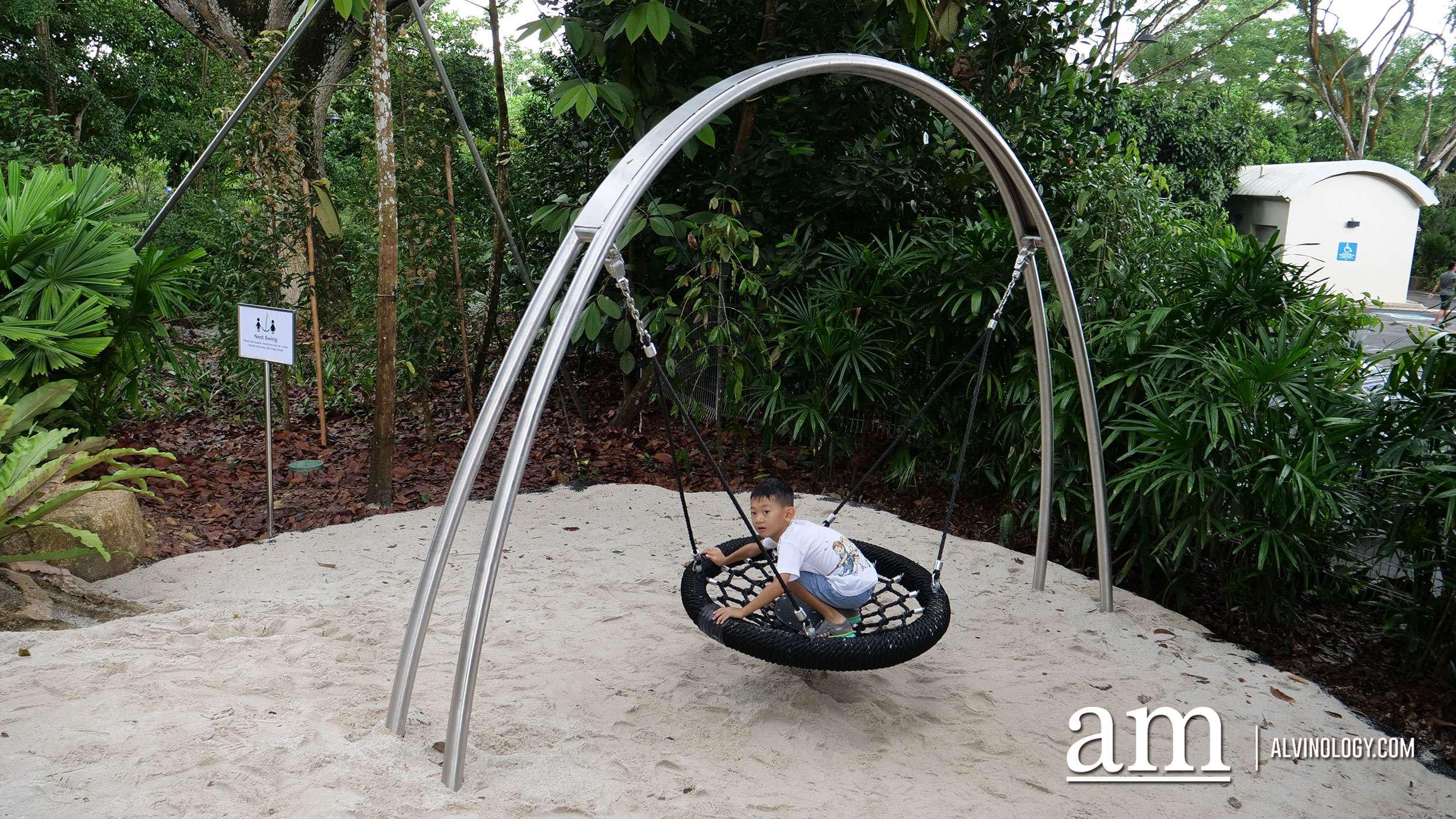 Jacob Ballas Children's Garden - Largest Children's Garden in Asia round swing