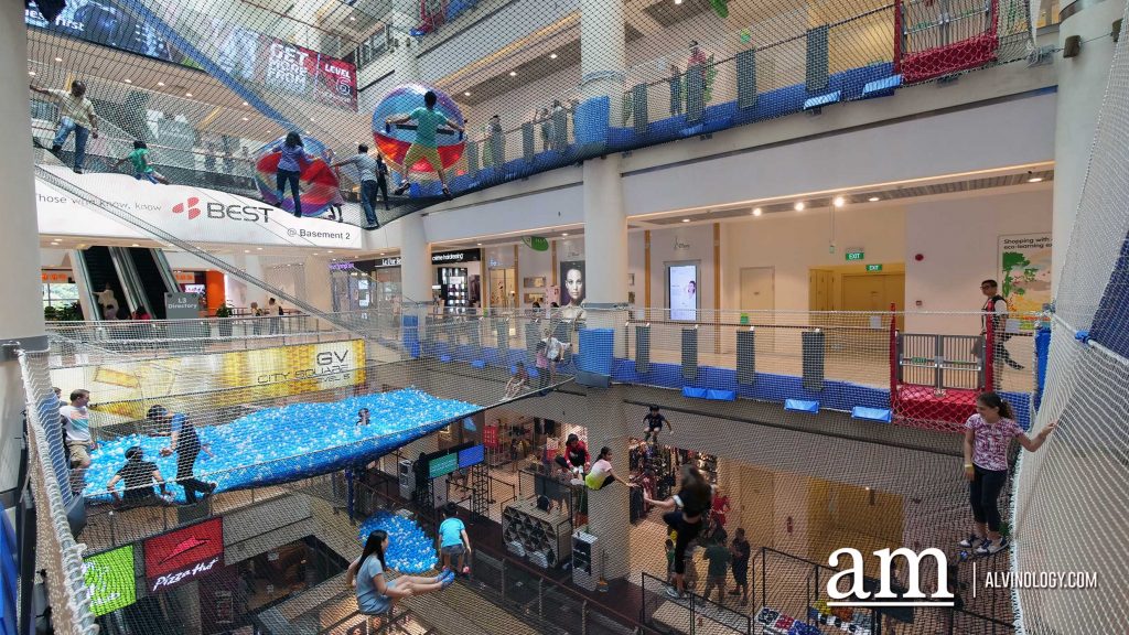 Airzone at City Square Mall - the world's first indoor suspended net playground - Alvinology