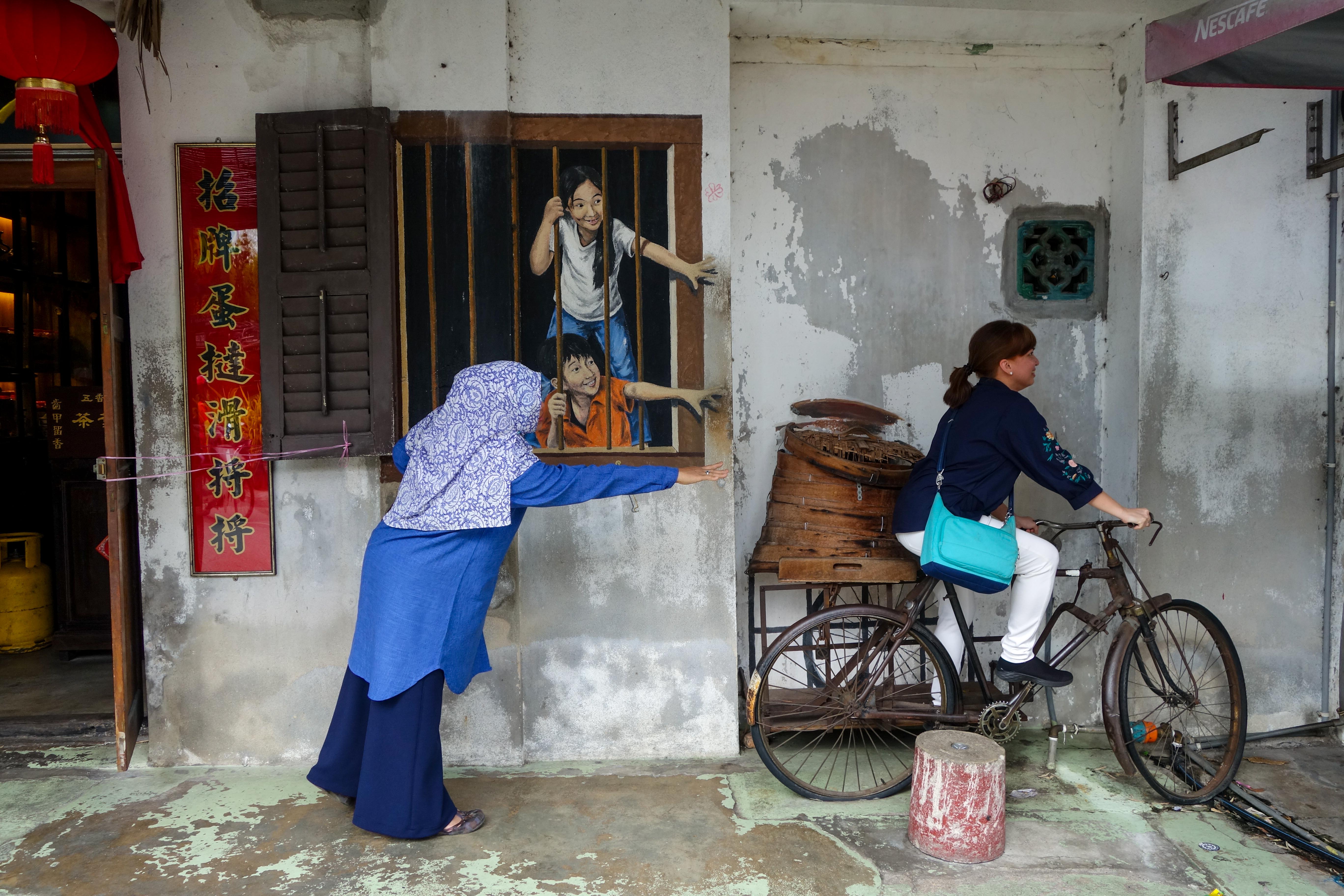 Explore Penang’s Heritage Through Street Art, Clan Jetties & Penang Hill Explore Penang’s Heritage Through Street Art, Clan Jetties & Penang Hill - Alvinology