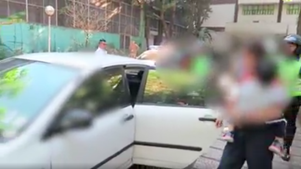 Filipino mother's 3 km car chase with traffic enforcers caught on film, argues with enforcers when finally caught - Alvinology