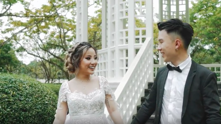 Naomi Neo wedding video details on her gown, her parents, her in-laws and her husband are all here - Alvinology