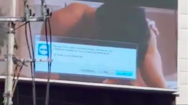 Digital billboard porn airs along busy Metro Manila highway - Alvinology