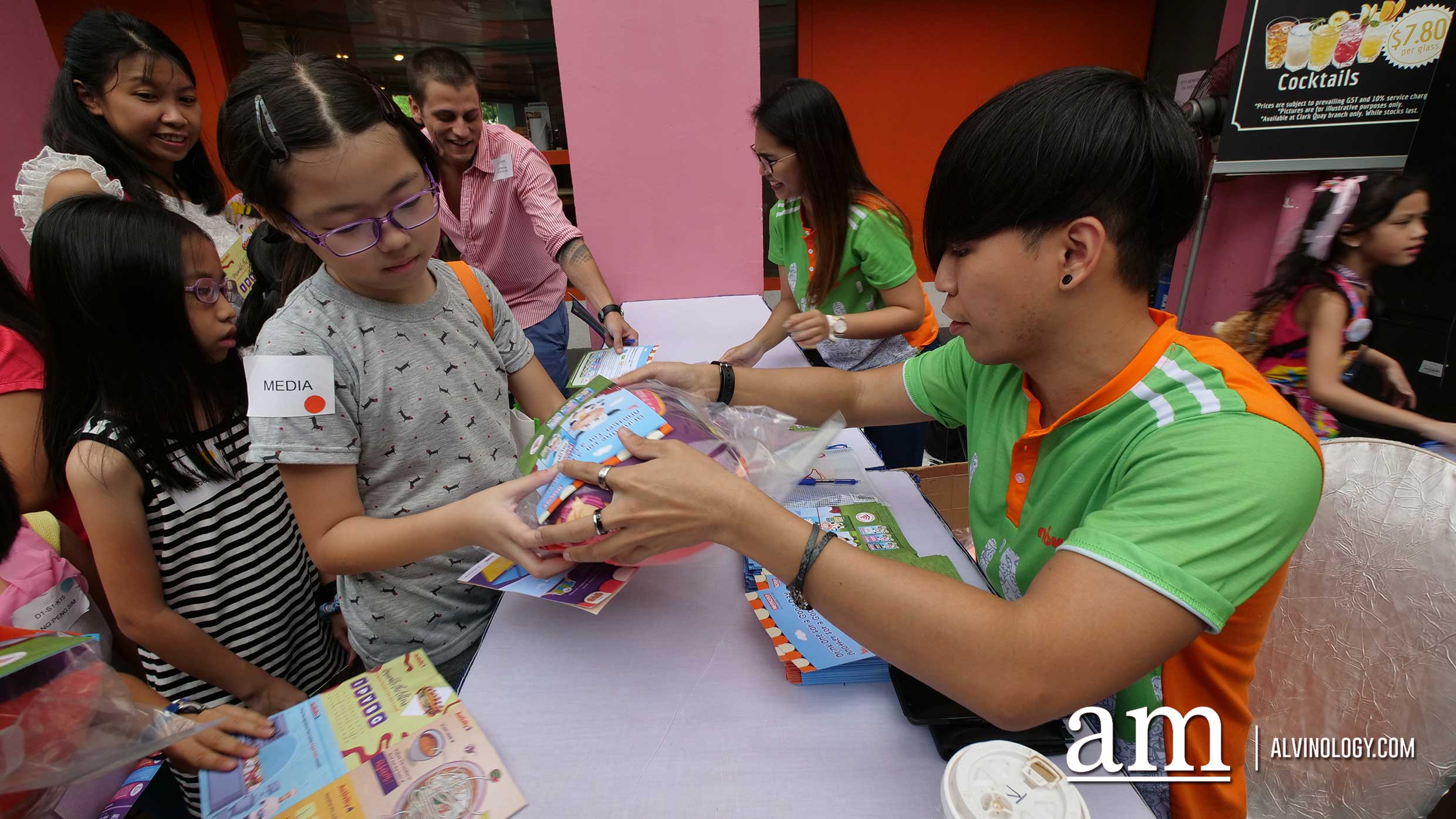School’s out and Nickelodeon Fiesta at Clarke Quay is back for 2018! - Alvinology