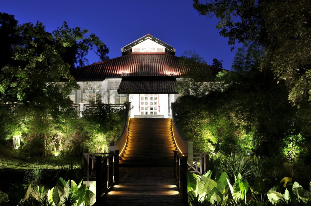 Talad Tamarind: Celebrating Songkran at Tamarind Hill - Alvinology