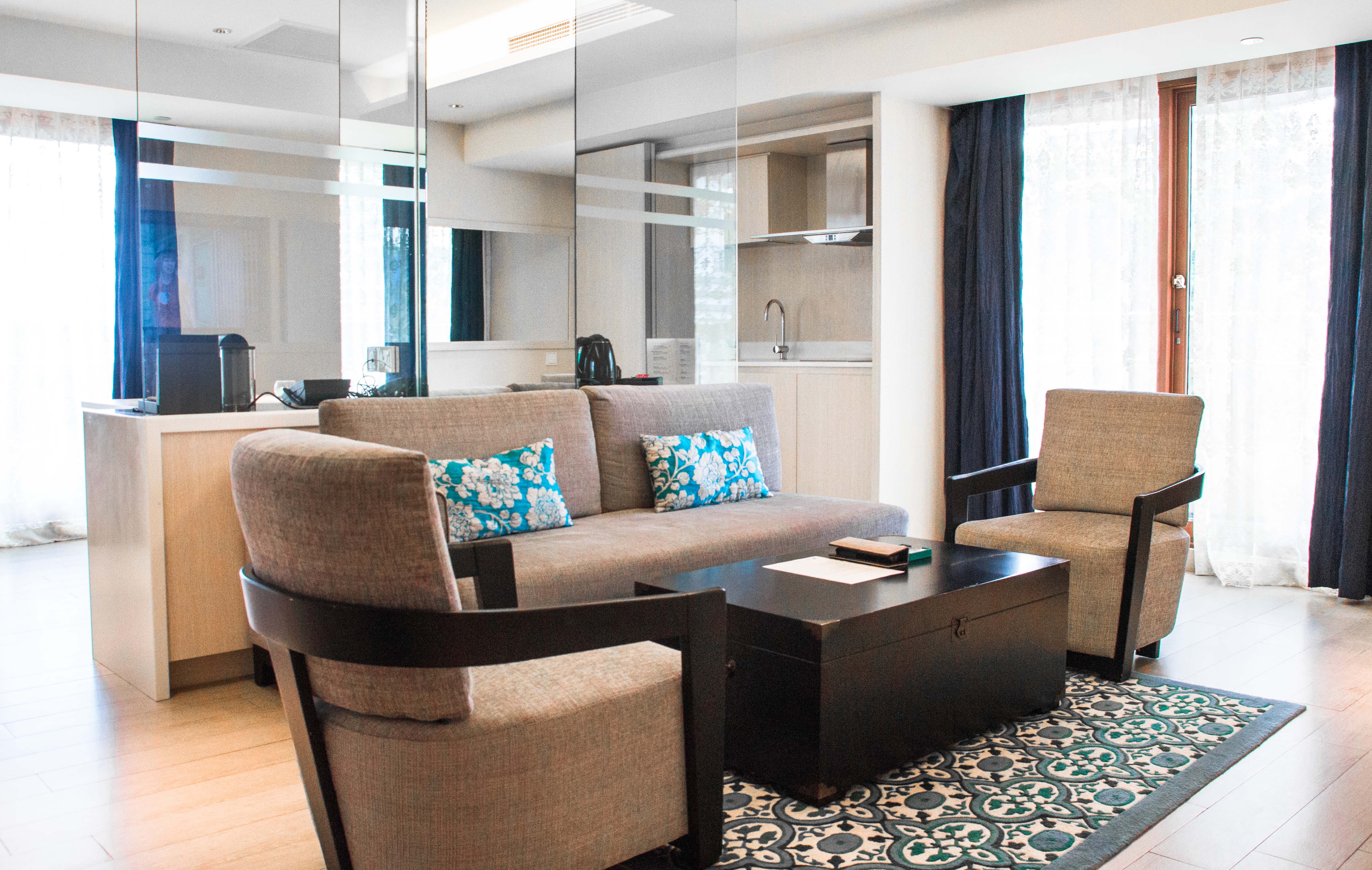 Live like a local at Village Hotel Katong as it caters for long stay travellers - Alvinology