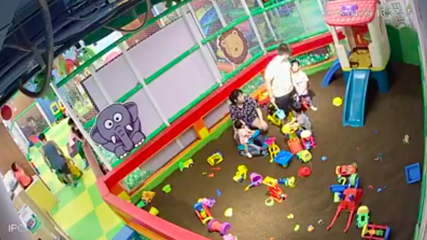 Man allegedly hurts a 5-year-old in Yishun North Point playground, but is that the whole story? - Alvinology