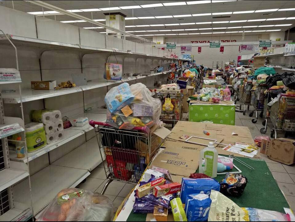 Malaysians trash a grocery in Johor Bahru after Crown Prince pays for all of them - Alvinology