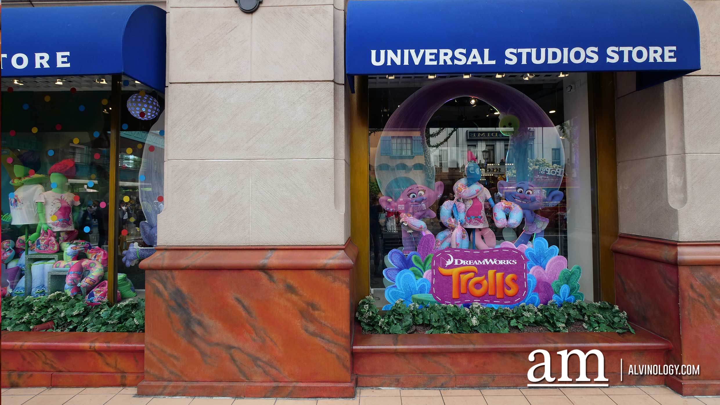 The Trolls have invaded Universal Studios Singapore to create a TrollsTopia The Trolls have invaded Universal Studios Singapore to create a TrollsTopia - Alvinology