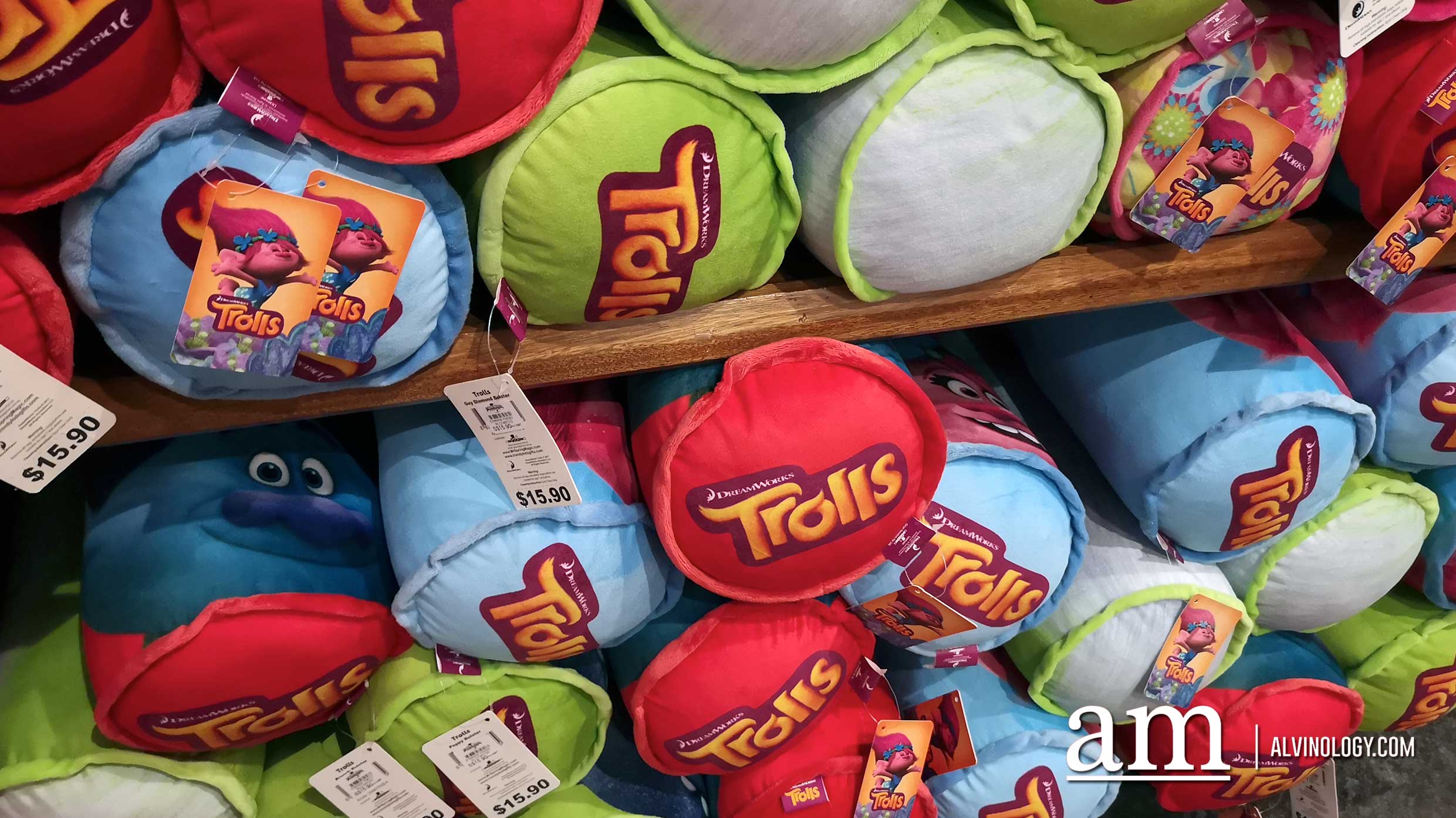 The Trolls have invaded Universal Studios Singapore to create a TrollsTopia The Trolls have invaded Universal Studios Singapore to create a TrollsTopia - Alvinology