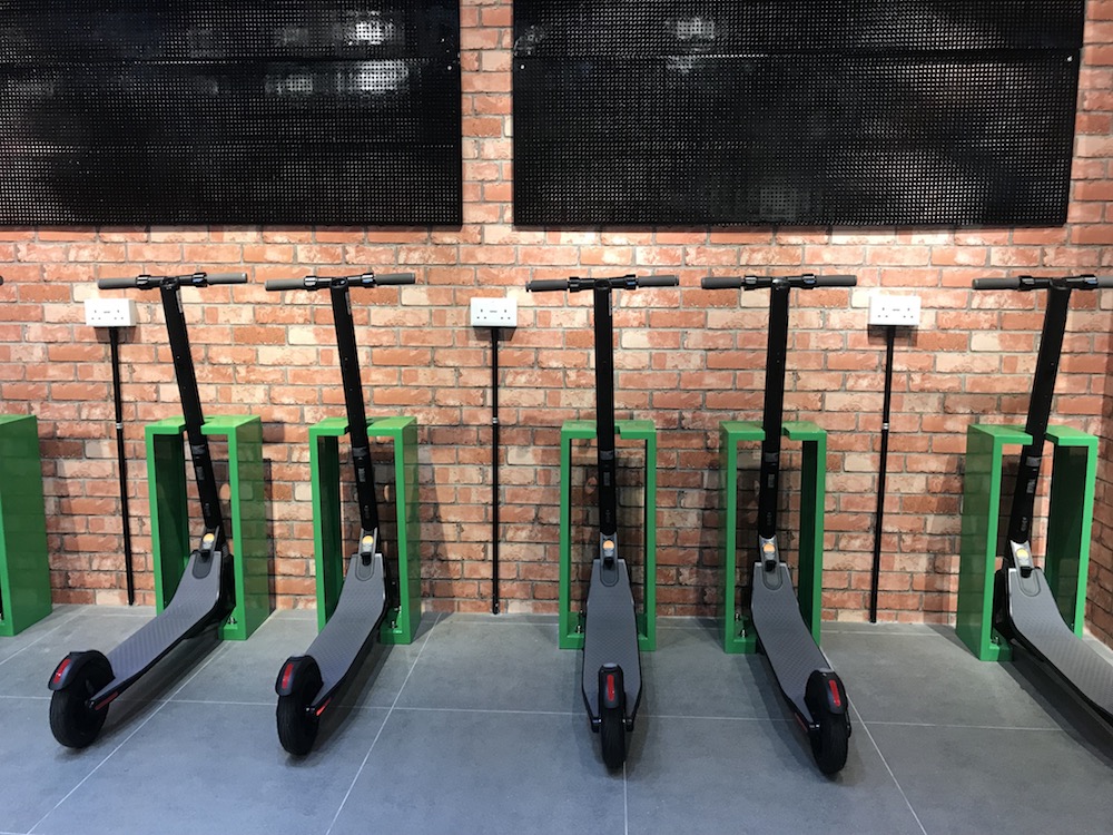 GoGreen launches its PMD shop and vending machine with Jackie Chan! GoGreen launches its PMD shop and vending machine with Jackie Chan! - Alvinology
