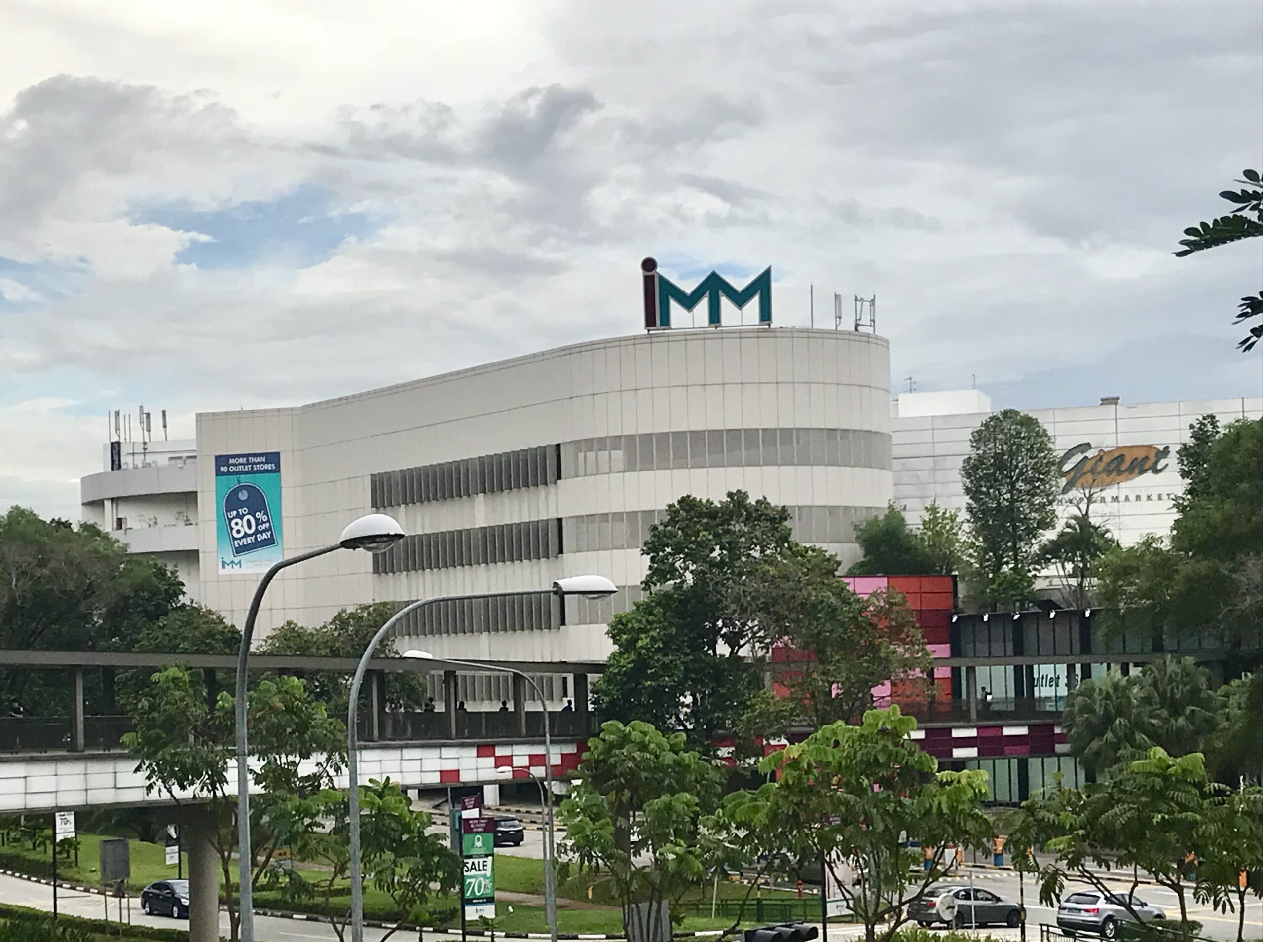 Shop Till You Drop: IMM Mall Review - a shopping paradise in the West - Alvinology
