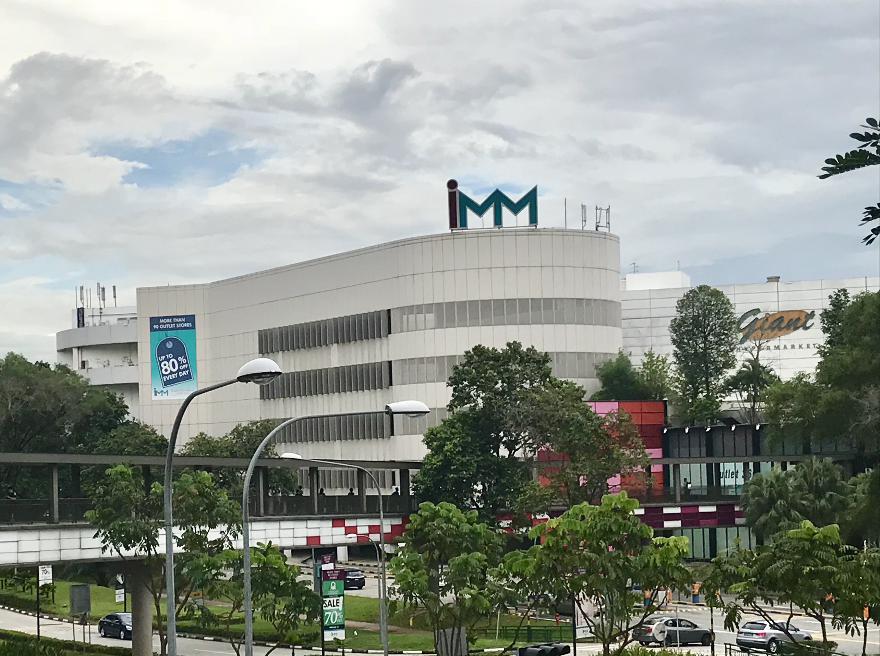 Shop Till You Drop: IMM Mall Review - a shopping paradise in the West - Alvinology