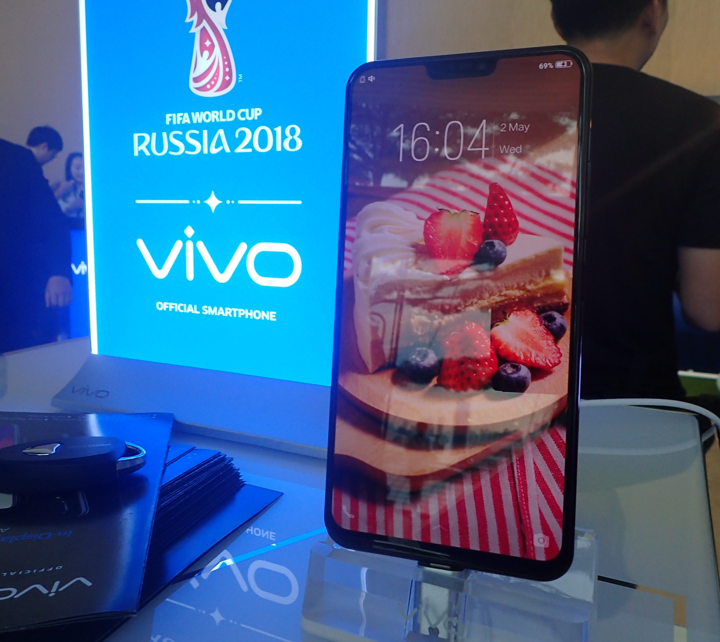 Vivo presents the X21 Smartphone (the first of its kind in SEA!) in Singapore Vivo presents the X21 Smartphone (the first of its kind in SEA!) in Singapore - Alvinology