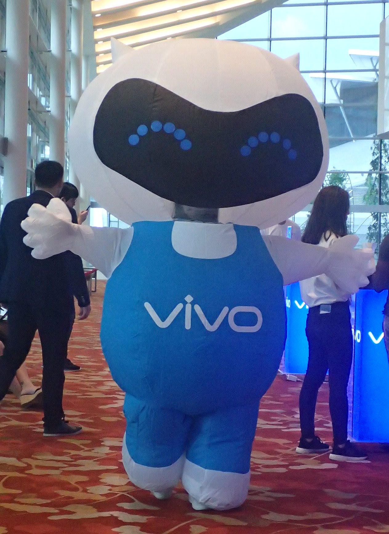 Vivo presents the X21 Smartphone (the first of its kind in SEA!) in Singapore Vivo presents the X21 Smartphone (the first of its kind in SEA!) in Singapore - Alvinology