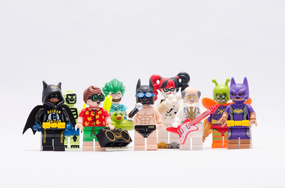 Celebrate the June holiday with LEGO promotions and designer sets at great prices - Alvinology