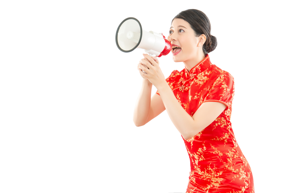 US teenager wears qipao prom dress and gets the sensitive Chinese people in the US angry - Alvinology