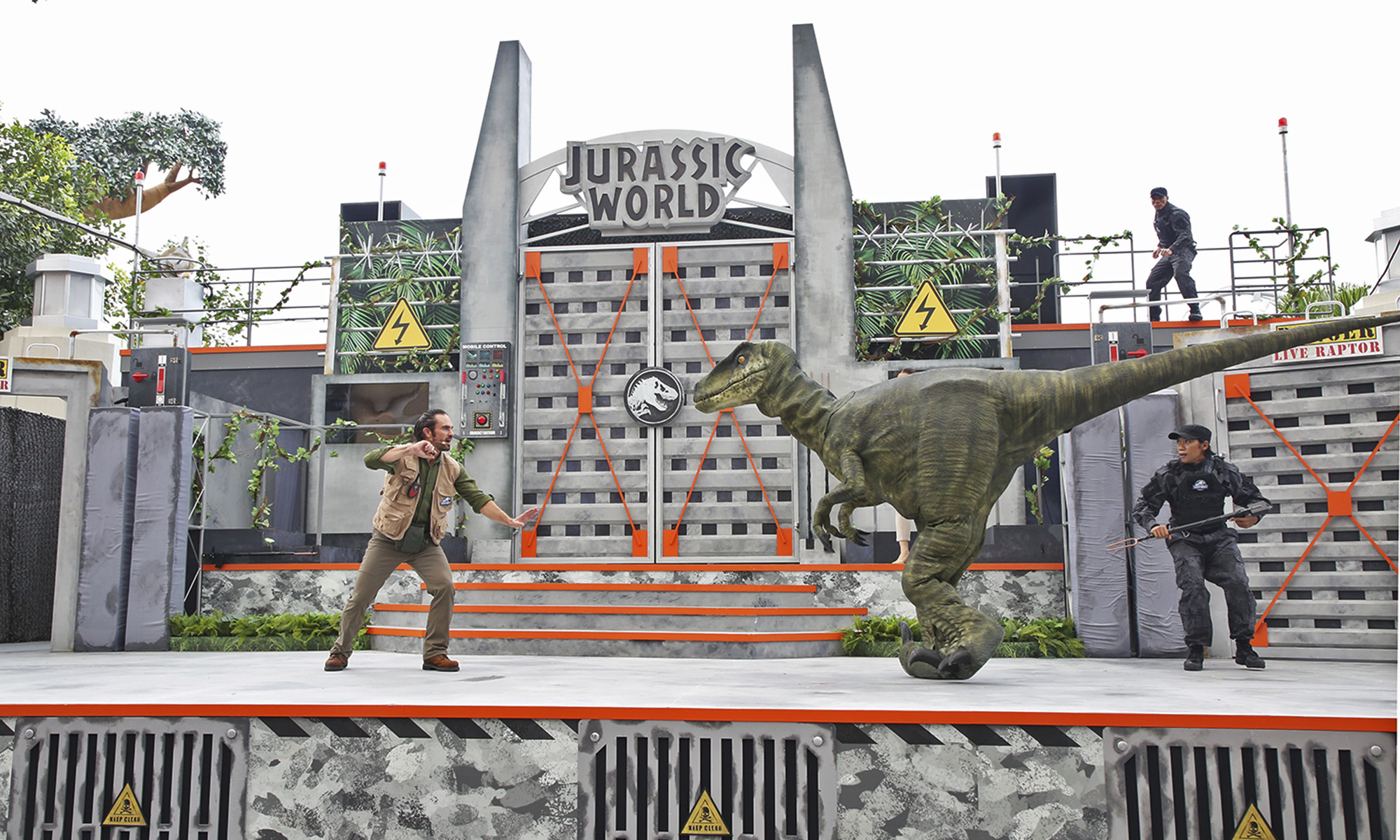 Jurassic World: Explore & Roar arrives at Universal Studios Singapore - Alvinology